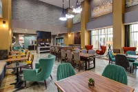 Hampton Inn & Suites Wichita/Airport