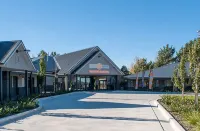 Leumeah Lodge Hotels near Canberra Reptile Zoo