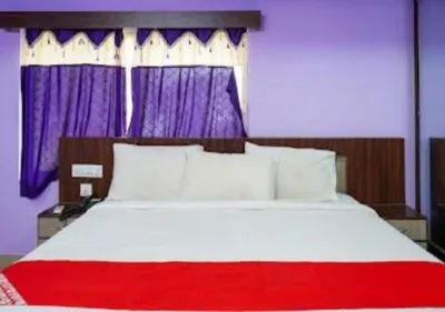 B Square Valley Hotel dekat Borra Caves