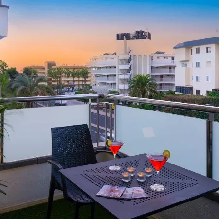 AxelBeach Maspalomas - Apartments and Lounge Club - Adults Only
