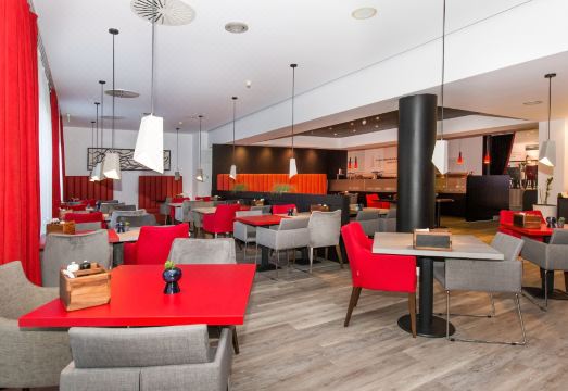 2. 에어포트 호텔 ..