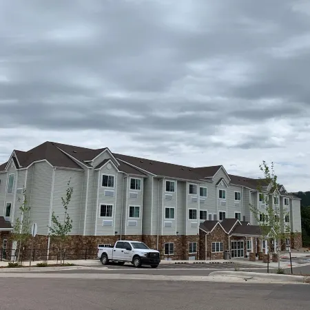 Microtel Inn & Suites by Wyndham Woodland Park