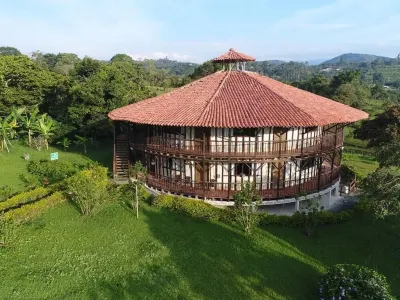 San Agustin Internacional Hotel Hotel in zona Mirador Casa de Cristal