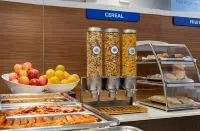 Holiday Inn Express VANCOUVER-METROTOWN (BURNABY) by IHG - breakfast