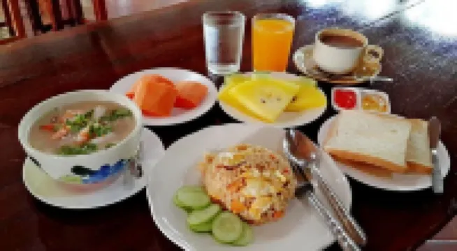 Baansuan Lychee Maeklong Resort Ampawa Hotels in Bang Khonthi