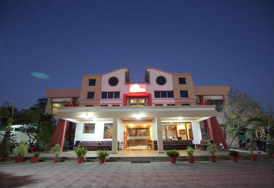 hotel overview picture