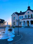 Johannesbergs slott Hotels near Rimbo församling