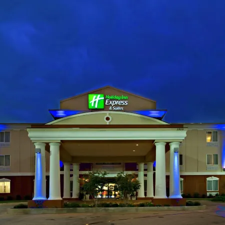 Holiday Inn Express & Suites SNYDER by IHG