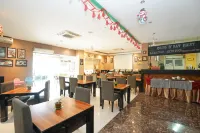 Prime Royal Boutique Hotel Hotels in Sawahan