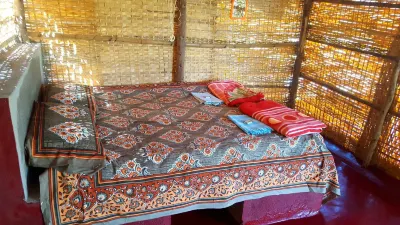 Hotel Gowri Hotels in Sanapur