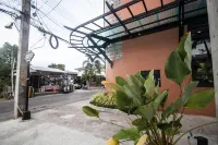 V1 Room Hotel Hotels in Mueang Udon Thani District