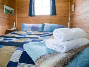 Abbey Shepherds Hut, Eye