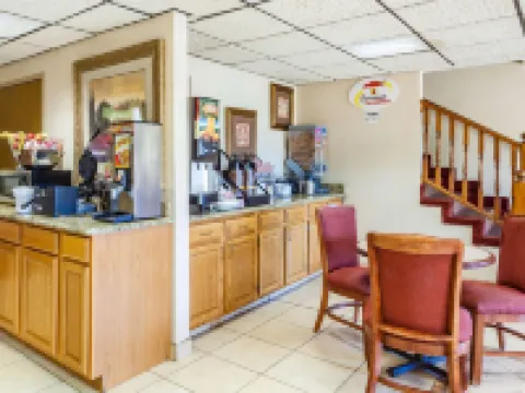 Super 8 by Wyndham Morristown/South ハンブレンのホテル