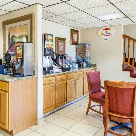Super 8 by Wyndham Morristown/South