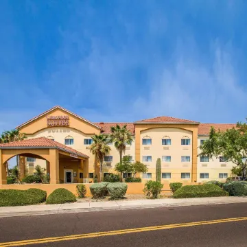 Comfort Suites Peoria Sports Complex