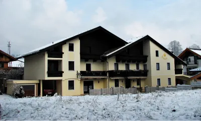 Pension Konrad Rodelverleih Hohe Salve 주변 호텔