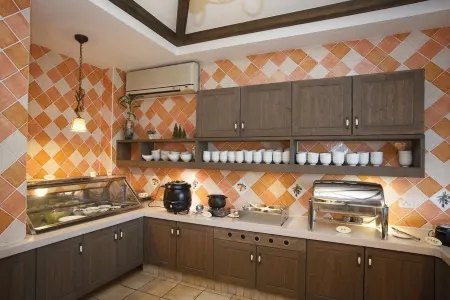 King's Garden Villa Отели рядом с достопримечательностью «Старая улица Гуанчжоу»