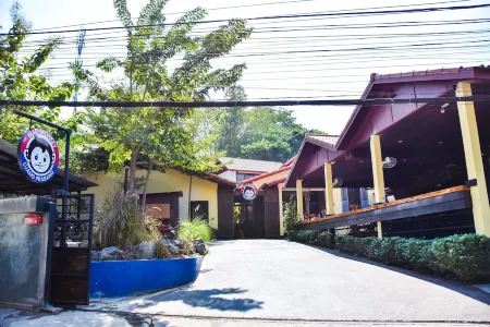MAD Monkey Luang Prabang