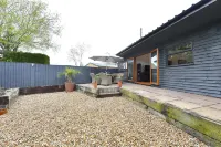 Gorgeous 3Bd Cottage with Parking Nr Guildford Các khách sạn gần Royal Surrey County Hospital