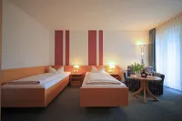Weinstube Schwalbennest Hotels near Lidl