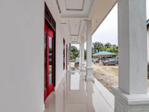 Hotel O Wisma Cendana Syariah Near Pasar Flamboyan Hotels in Kampar Regency