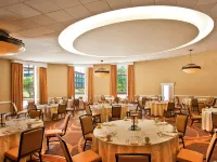 DoubleTree by Hilton Washington DC Silver Spring - Pet friendly