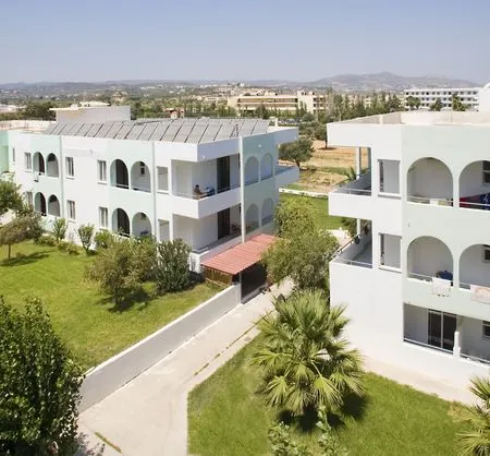 Memphis Beach Hotel Отели рядом с достопримечательностью «Пляж Колимбия»