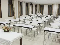 Bannsuanmaeklong Resort Hotels in Mueang Samut Songkhram District