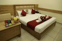 Balaji Regency Kanhangad Hotels near Rajahamsam Holidays House Boat
