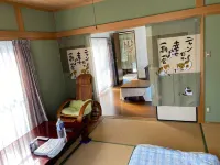 Tsugoe's House Villa Hotels in Saijo