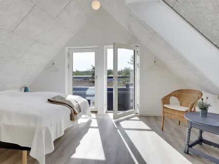 "Alf" - 200m from the Sea