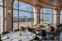 Radisson Blu Grand Hotel & Spa, Malo-les-Bains - breakfast