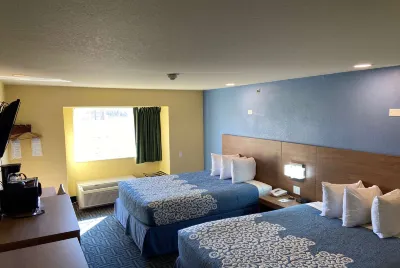 Days Inn & Suites by Wyndham Pryor Hotels in Mayes County
