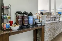 Comfort Inn East - breakfast