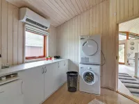 "Arngerd" - 450m from the Sea Hotels in Lokken