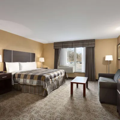 Days Inn by Wyndham Brampton Hotels near Brampton West