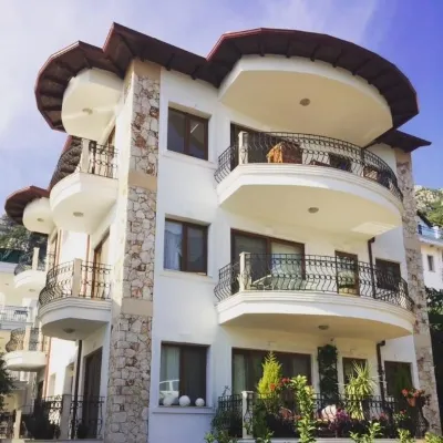 The Townhouse Apartment