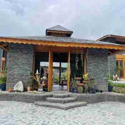 Osho Himalayas Wellness Resort Hotel Exterior