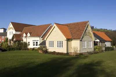 Pontypool Hotels near Pontypool & New Inn