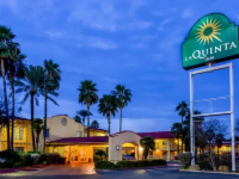 La Quinta Inn by Wyndham Laredo I-35 Hotel di Laredo