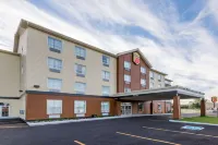 Super 8 by Wyndham Mont Laurier Hotel di Mont-Laurier