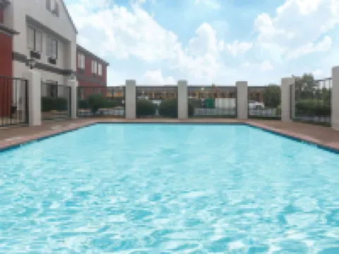 Super 8 by Wyndham Southaven Hotels in Southaven