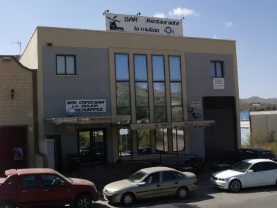 Hostal la Molina Hotels near Bodegas Pérez Hidalgo