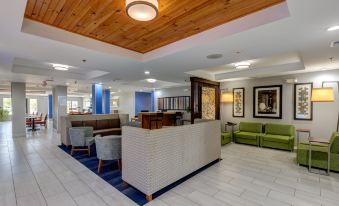 Holiday Inn Express & Suites Shelbyville Indianapolis