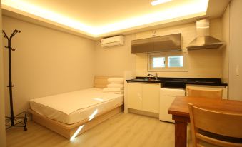 Daecheon Golden Rose Pension