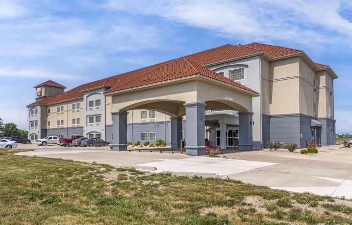 Best Western Plus MidAmerica Hotel