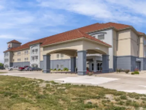 โรงแรมเบสต์เวสเทิร์นพลัส มิดอเมริกา โรงแรมในSt. Clair County