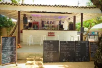Kingfisher Hotels in Unawatuna