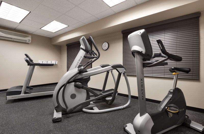 Country Inn & Suites by Radisson, St. Cloud East, MN photo 2