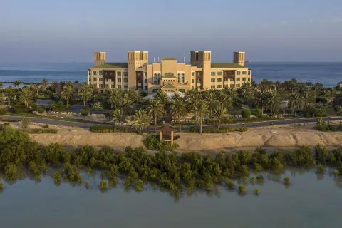 Anantara Desert Islands Resort & Spa